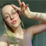 Sabrina - @sabrinaholton8 - Instagram