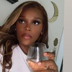 Sade Thomas - @dabeautyqueendae - Instagram