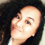 Sally Andrew Liwis - @sal_seni_meifach - Instagram