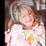 Sally Browne - @sallybrownevintagefashion - Instagram