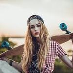 Sally Burger - @sallyburgerback - Instagram