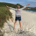 Sally Burton - @sally.burton.tuneless - Instagram