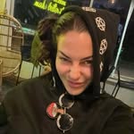 Esmeralda Jonathan - @sally_cheney7 - Instagram
