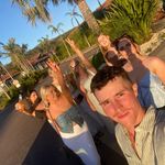 SC - @sallychristensen_ - Instagram