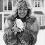 Sally Conn - @sallysmilesweetly - Instagram