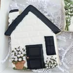 Sally Costa - @creating_a_cozy_casa - Instagram