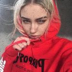 Sally Curry - @s_ally_curry - Instagram
