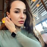 Y. - @sallydutton7295 - Instagram