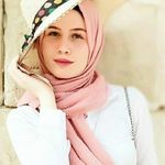 @sallygaber__ - Instagram