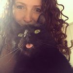 Sally Hodgson - @salhodgson75 - Instagram