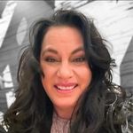Sally Gabriel Holderness - @sallyholderness - Instagram