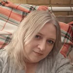 Sally Howell - @5allux - Instagram