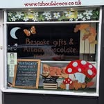 Sally Harvey - @sallystiveschocishouldcoco - Instagram