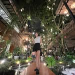 Sally Lew - @sallylew0725 - Instagram