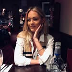 Sally Liddle - @sallyliddle.artconsultant - Instagram