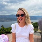@sally_nicholas - Instagram