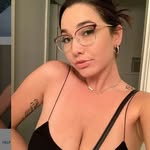 Sally Post - @qmn67111 - Instagram