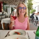 Sally Lockhart - @sallyseals50 - Instagram