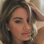 Sarah Noah - @sally_wally343 - Instagram