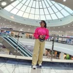 //dubai_wali_pooju 🇦🇪 // - @pooju_samaliya_4771 - Instagram
