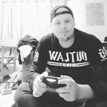 Sam Brewster - @brewster9000 - Instagram