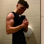 @sambundy16 - Instagram