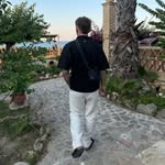 @samburton11 - Instagram
