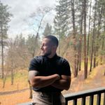 Sam Bustos - @sbsmallerbear - Instagram