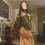 Sam Dennis - @mantis_herb_co - Instagram