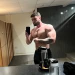 Sam Farrell - @farrellphysique - Instagram