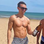 Sam Humphreys - @saamhumphreys - Instagram