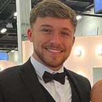 Sam - @sam_iles - Instagram