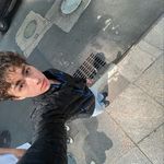 @samuelhalflatino - Instagram
