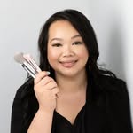 Sam Robles - @theresheismakeup - Instagram
