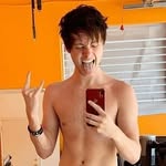 @sams.almond - Instagram