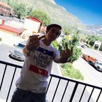 Sam Seaton - @sammysplash512 - Instagram