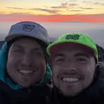 Sam & Sky - @salmonskyhike - Instagram
