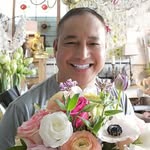 Sam Solis - @samsolistheflorist - Instagram