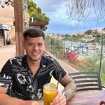 Sam Swann - @samswann95 - Instagram