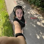 Sam - @samantha.taubman - Instagram