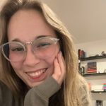 Sam Vasquez - @sunflowersammie19 - Instagram