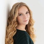 Sam - @samantha_zuckerman - Instagram