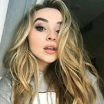 Samantha Hastings Cavanaugh - @postsdasamantha - Instagram