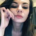 Samantha Hawk - @hawksamantha97 - Instagram