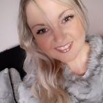 Samantha Jane Hook - @samantha.hook.562 - Instagram