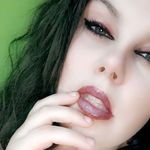 Samantha Willard - @samantha.willard.56 - Instagram