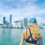 Sami Lawrence - @castaway_sam - Instagram