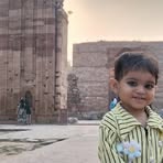 Samina Khan - Facebook