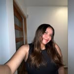 Samira Lara - @samiraa_burga - Instagram