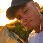 Sam Snowden - @samuelsnowden - Instagram